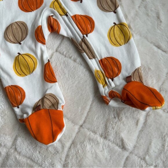 Carter's Just One You | Baby Pumpkin Sleep N' Play | Size 6 Months - Picture 3 of 7